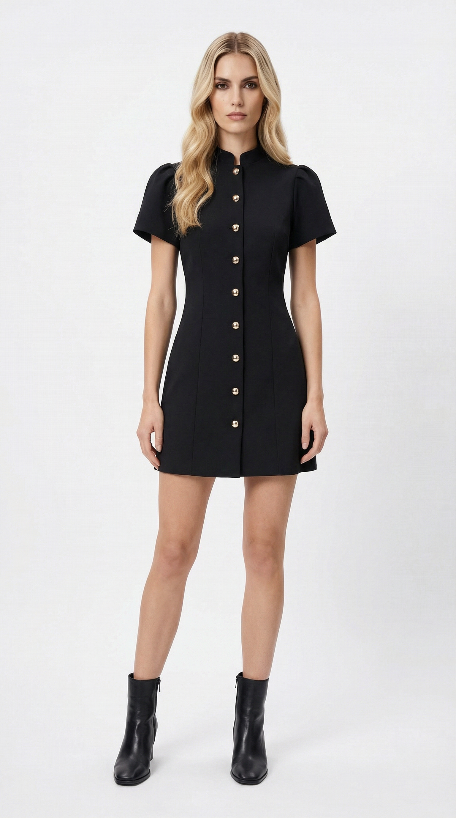 Düğme Detaylı Siyah Mini Elbise