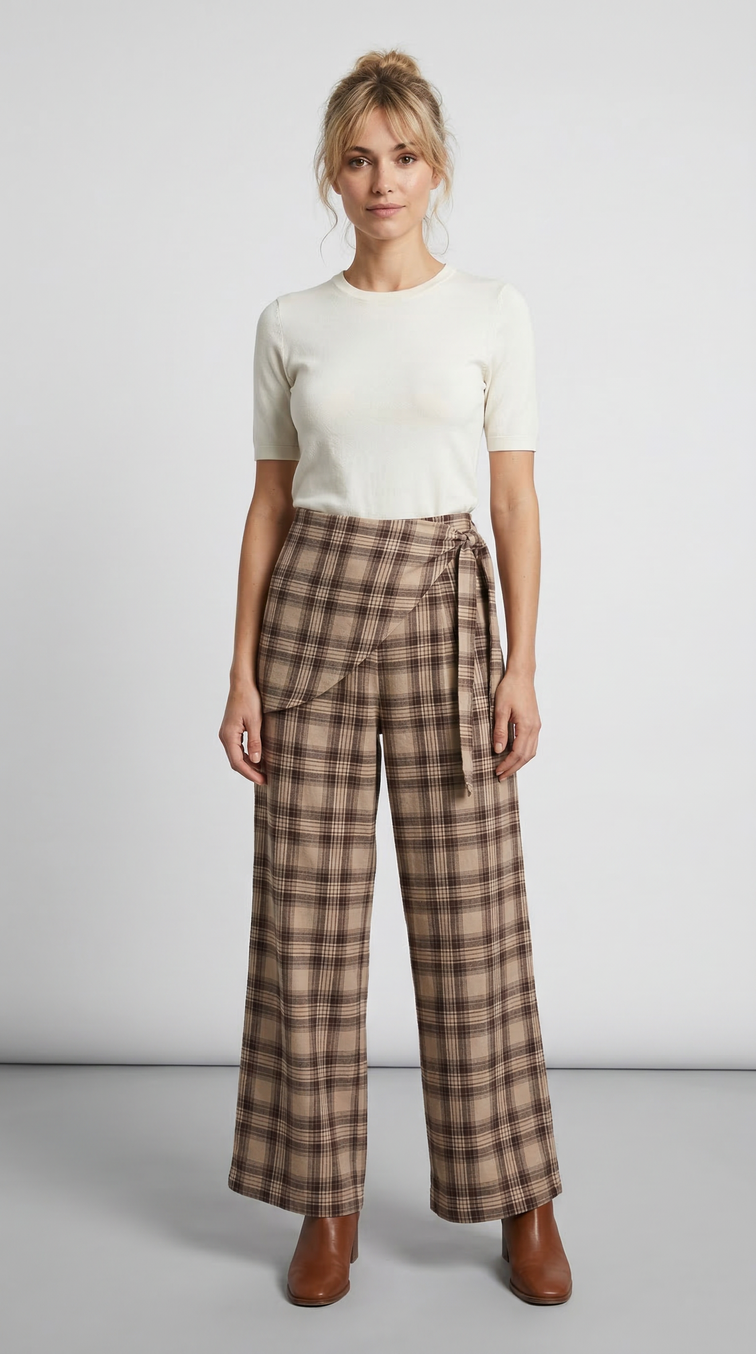 Bej Ekose Bağlamalı Pantolon