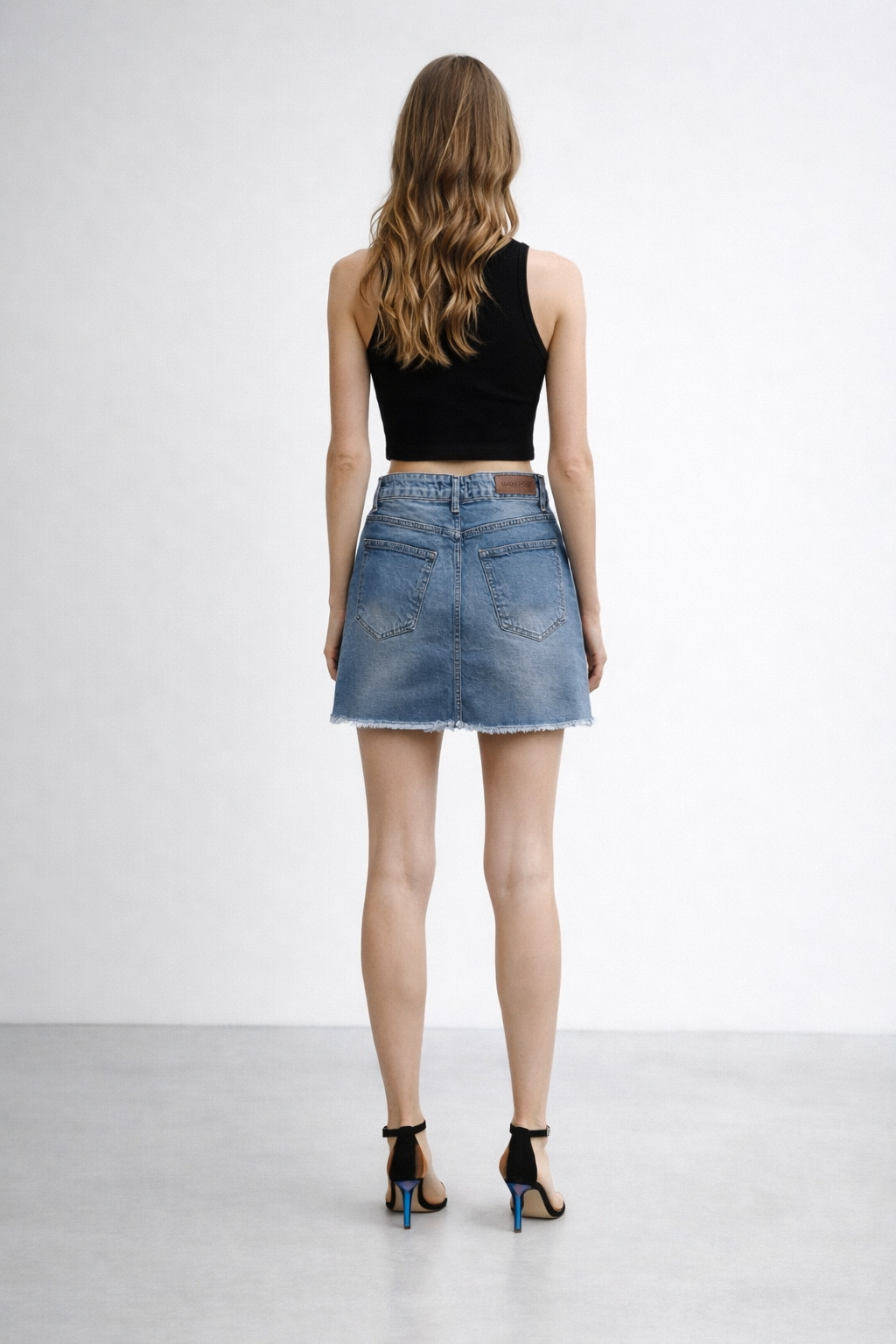 Taş Detaylı Denim Mini Etek