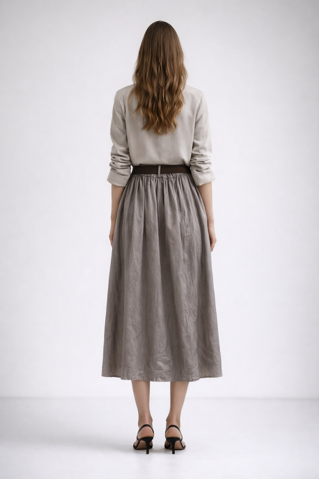 Süet Kemer Detaylı Taş Rengi Midi Etek