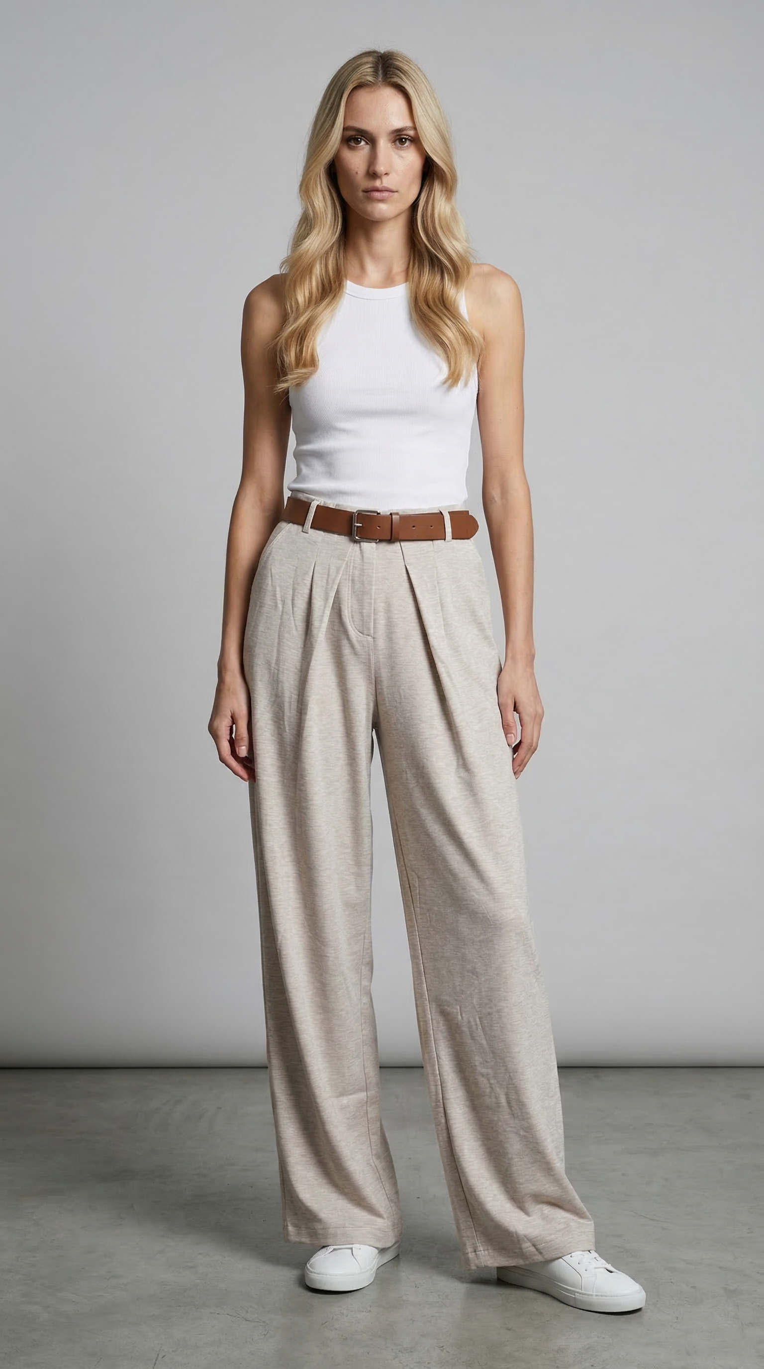 Pile Detaylı Bej Pantolon