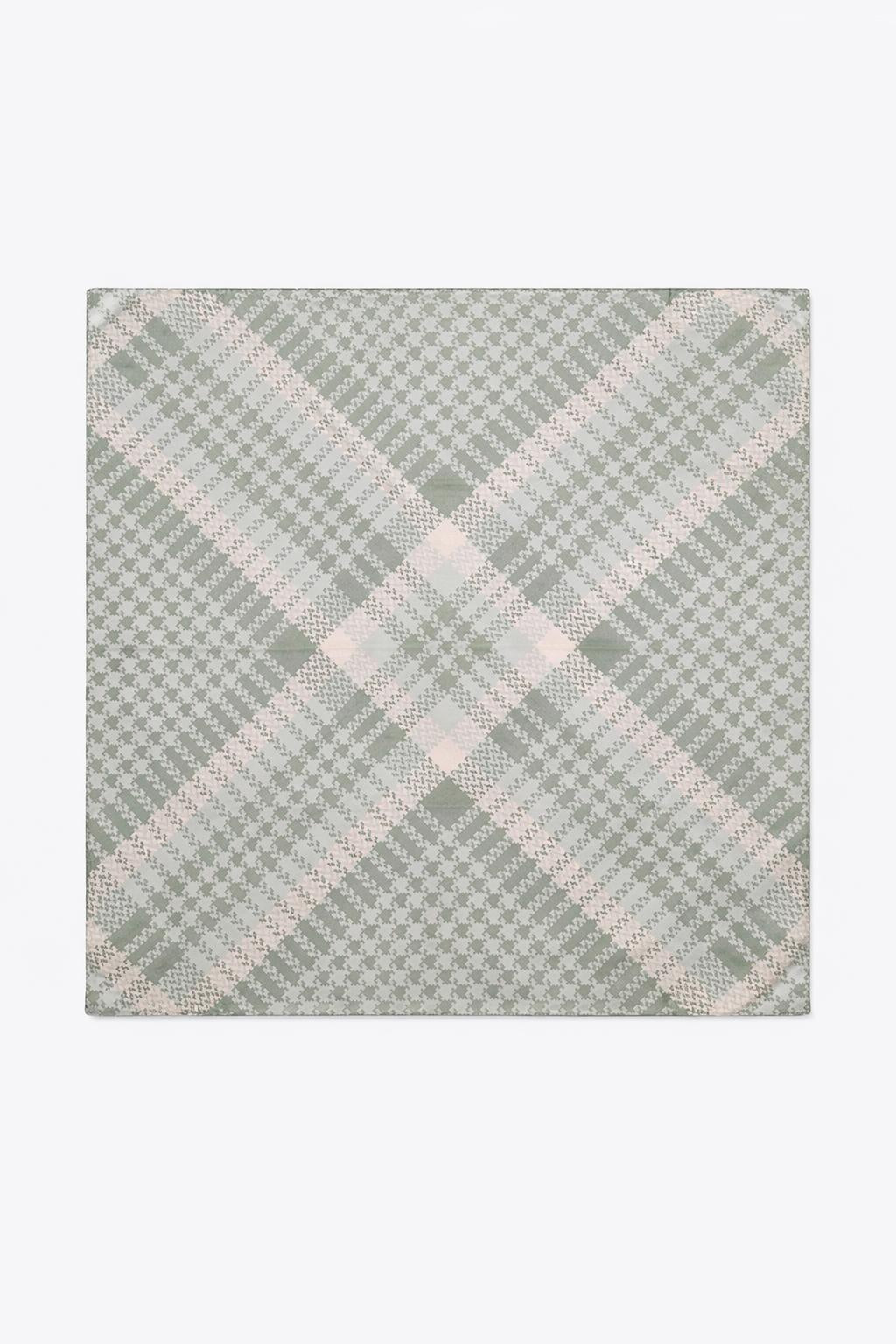 Soft Yeşil Geometrik Desenli Eşarp