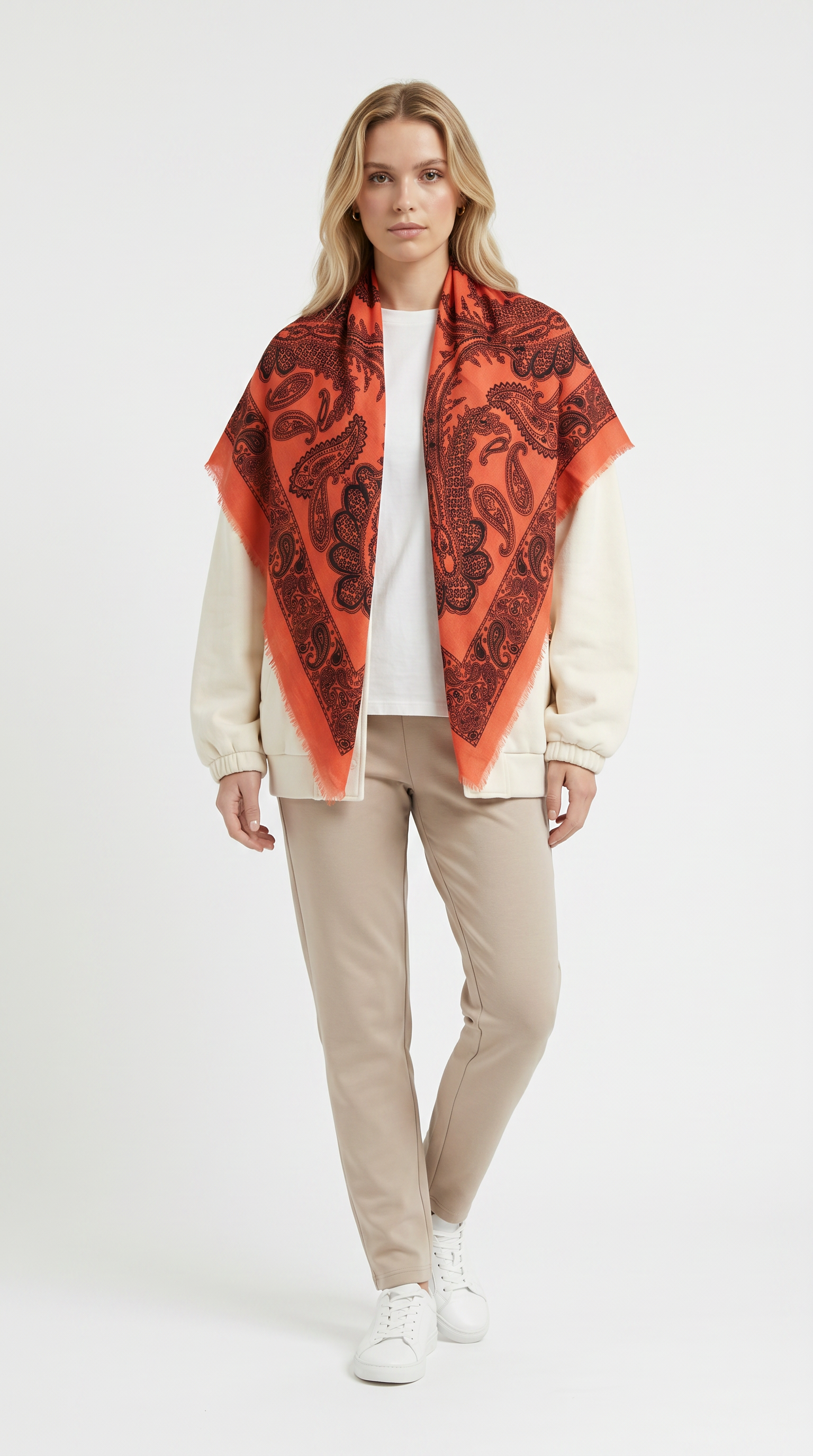 Desenli Viskon Kare Şal