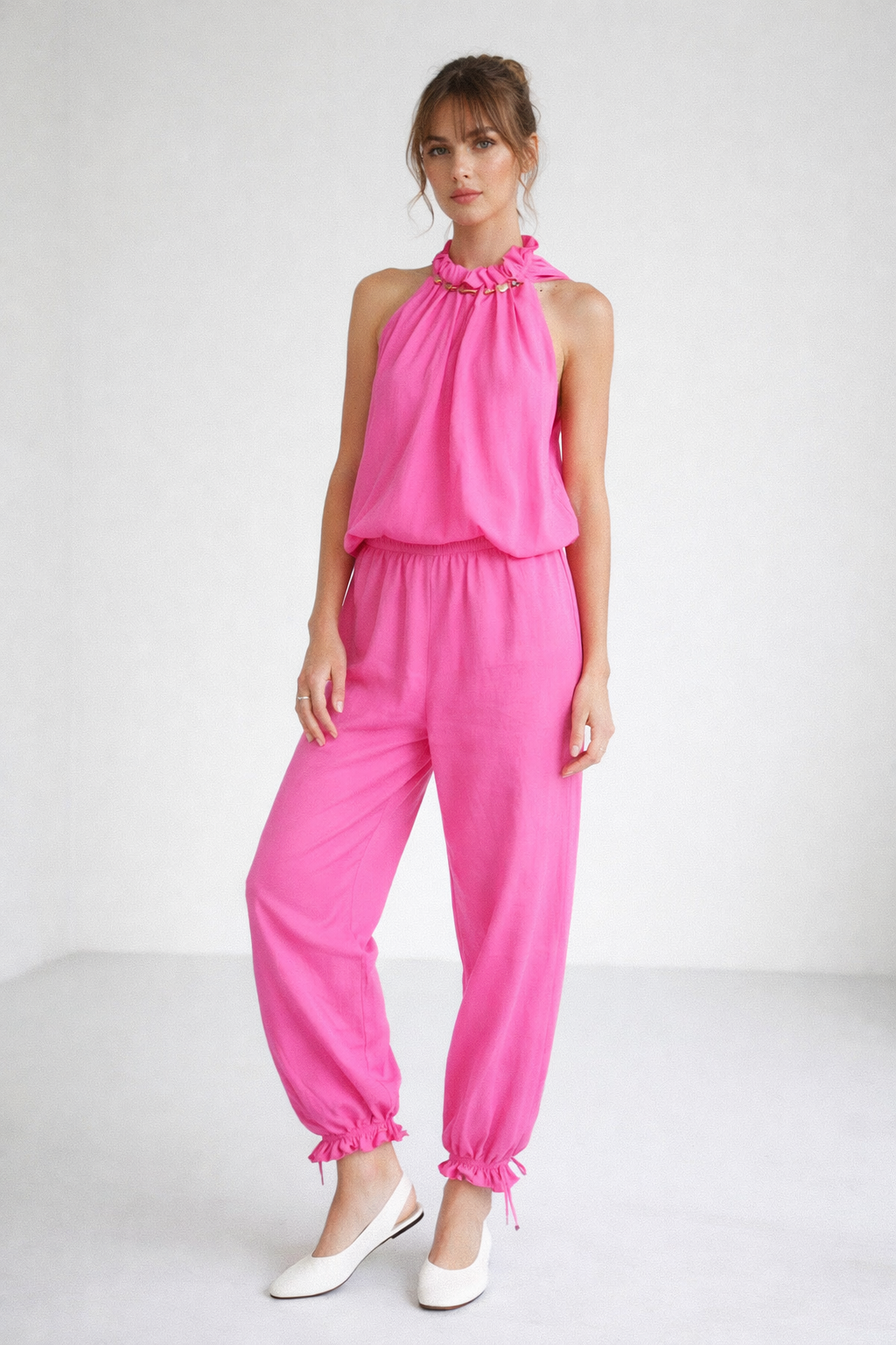 Pembe Boncuk Detaylı Kolsuz Bluz ve Şalvar Pantolon İkili Takım