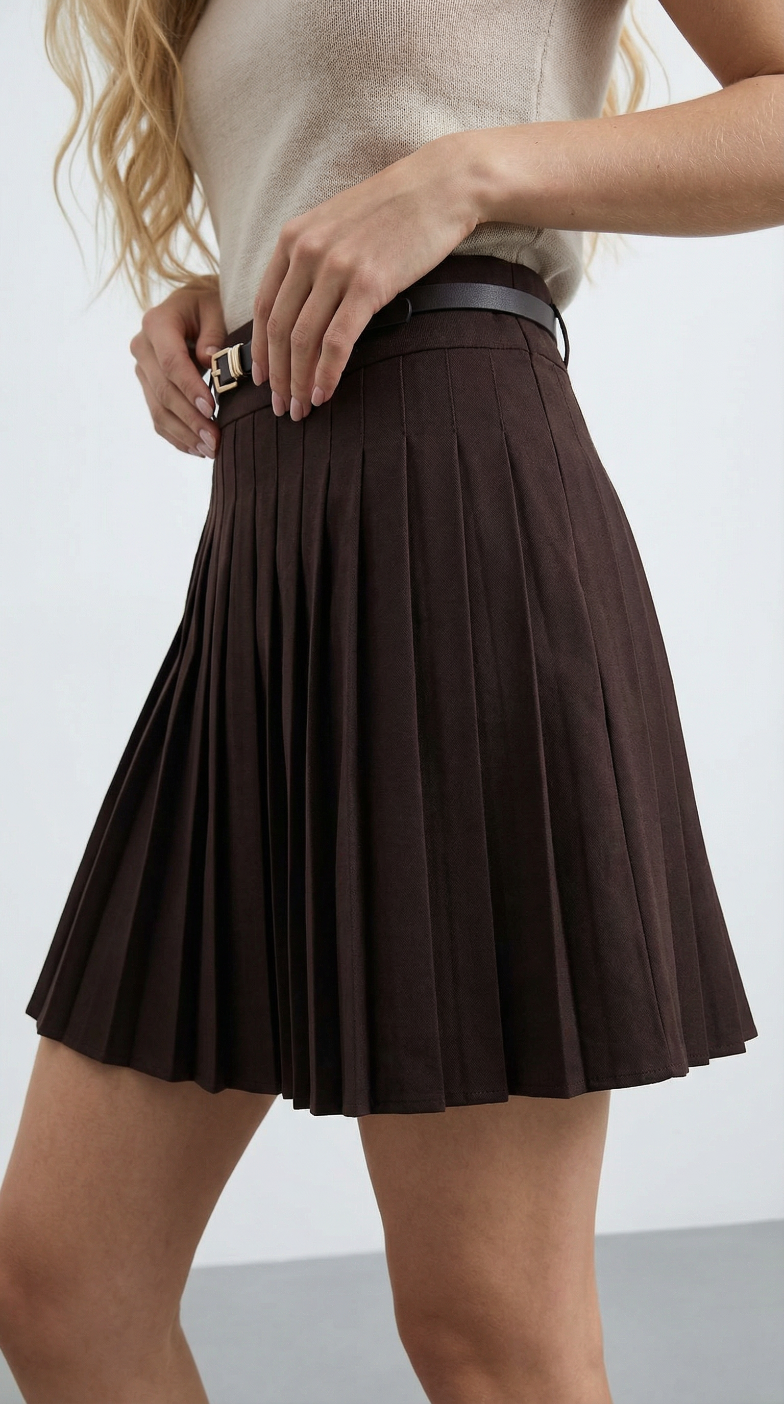 Kahve Pileli Mini Etek