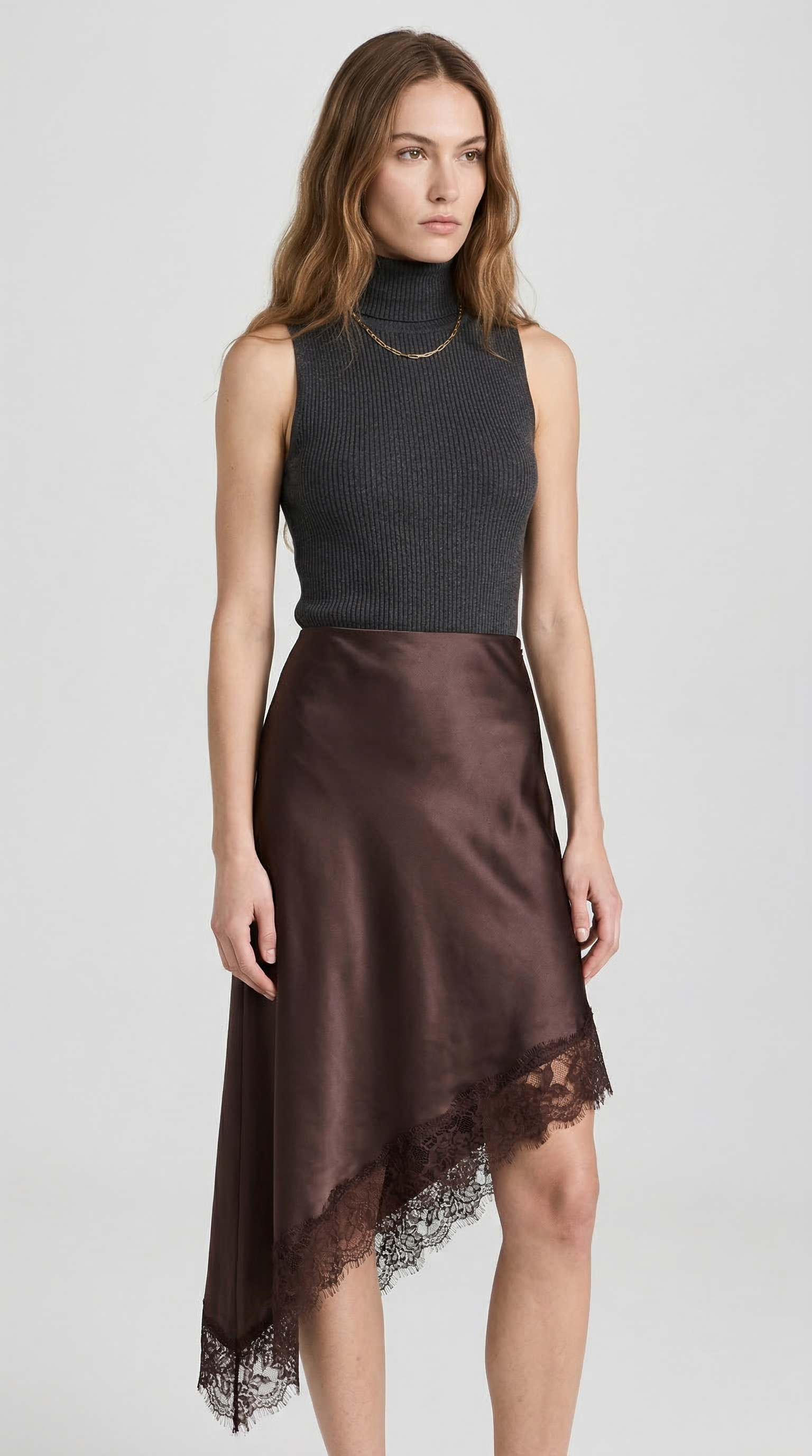 Dantel Detaylı Kahverengi Saten Etek