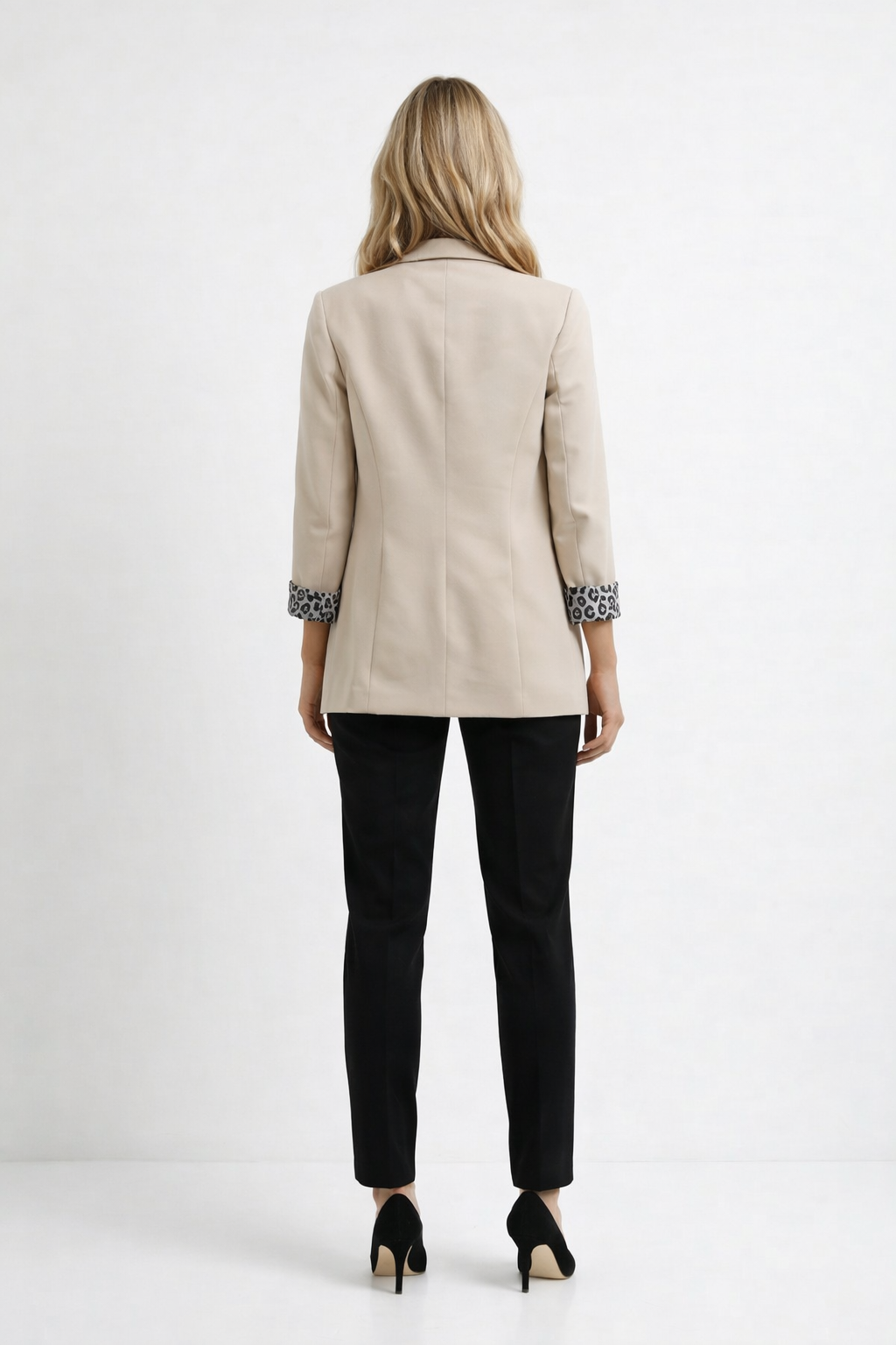 Leopar Desen Detaylı Bej Blazer Ceket