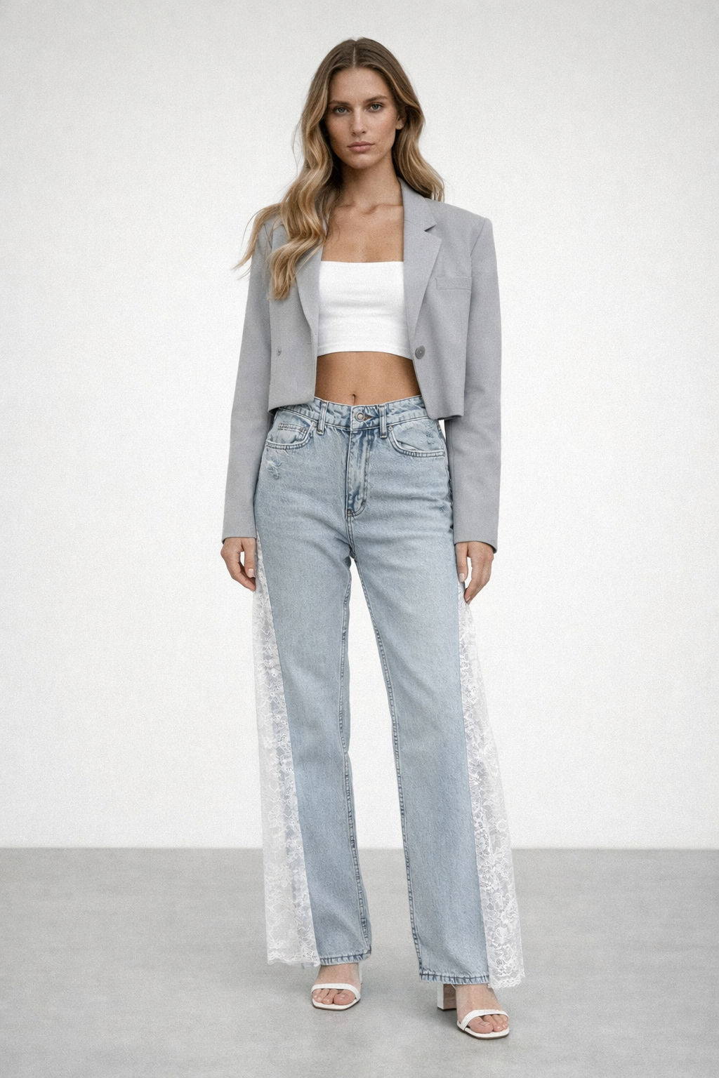 Dantel Detaylı Açık Mavi Jean Pantolon