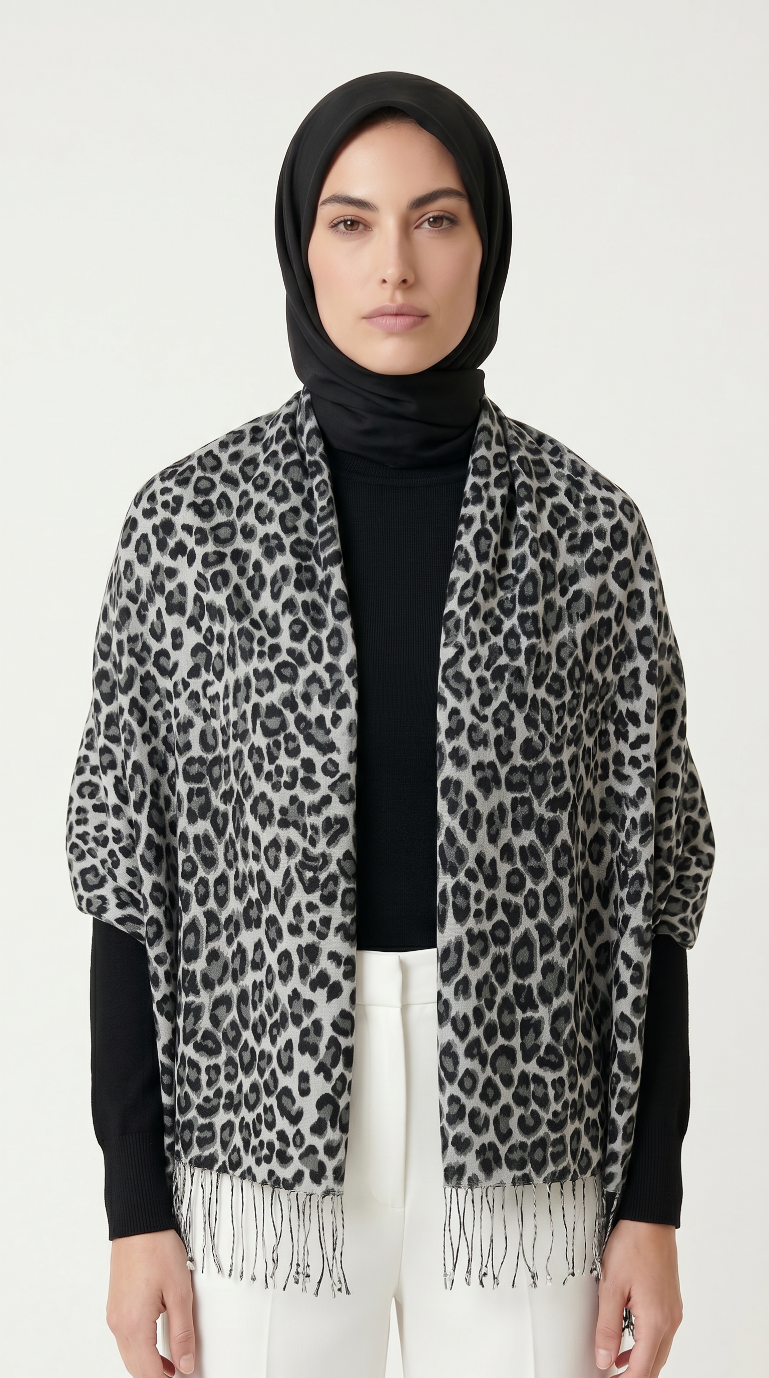 Leopar Desenli İpek Baskılı Şal