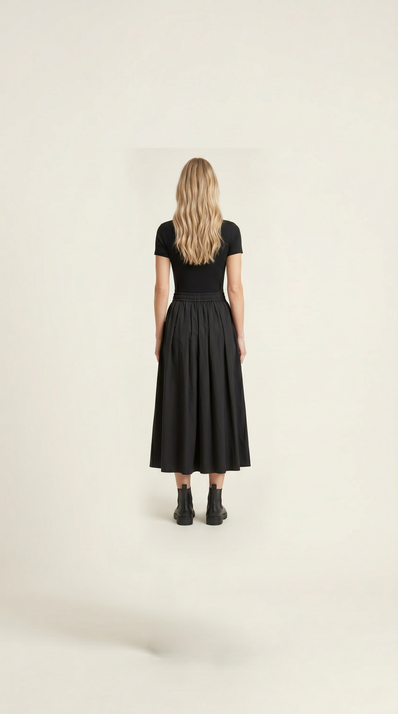 Fermuar Detaylı Yüksek Bel Siyah Midi Etek